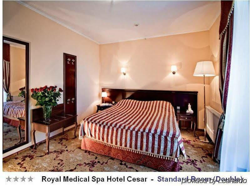 Royal Medical Cezar Hotel Truskavets Ngoại thất bức ảnh